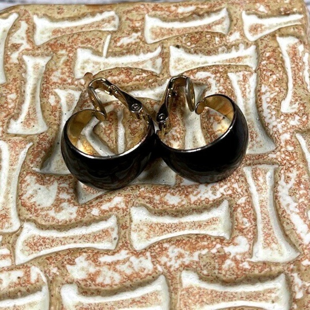 vintage black enamel and goldβ tone hoop clip earrings